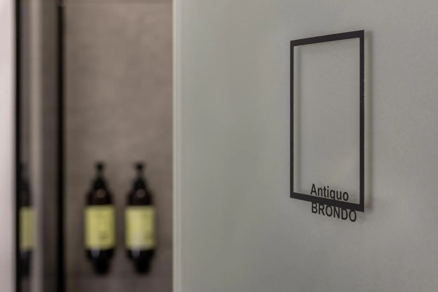 호텔 Antiguo Brondo Selfcheck-In Smart Rooms 팔마데마요르카
